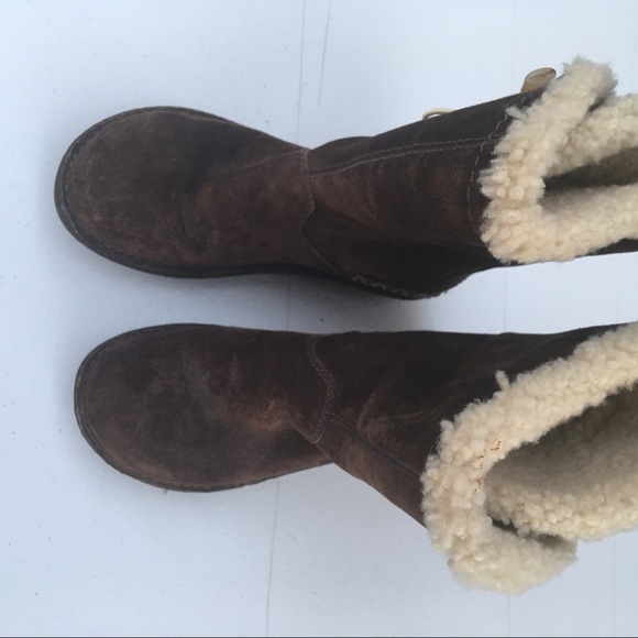 Ugg brown suede leather Women Size 7 boots - Picture 8 of 8